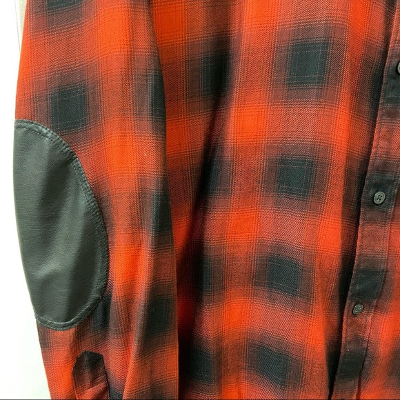 Men’s Zara Plaid Button Down - Picture 2 of 3